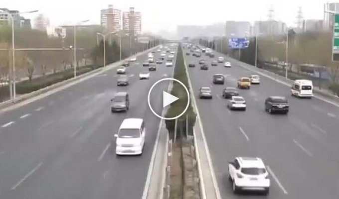 У Китаї уклали 8 тисяч тонн асфальту за одну ніч