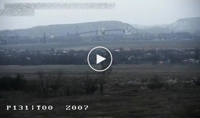Впечатляющее видео боев за аэропорт «Донецк» (2015)