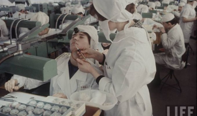 Какой была советская медицина (20 фото)