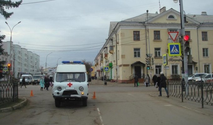 ДТП в Тамбове с участием автомобиля скорой помощи (4 фото + 1 видео)