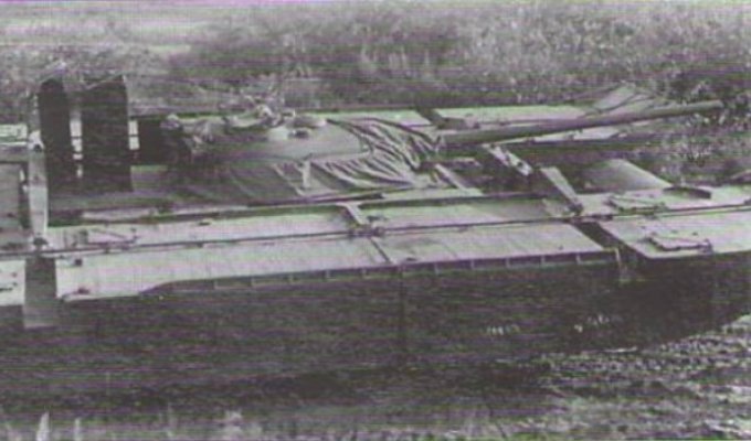 The tank that wanted to become a battleship