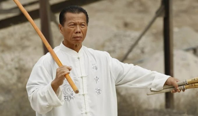 Боло Єн - вічно "поганий герой" американського та китайського кіно (7 фото)