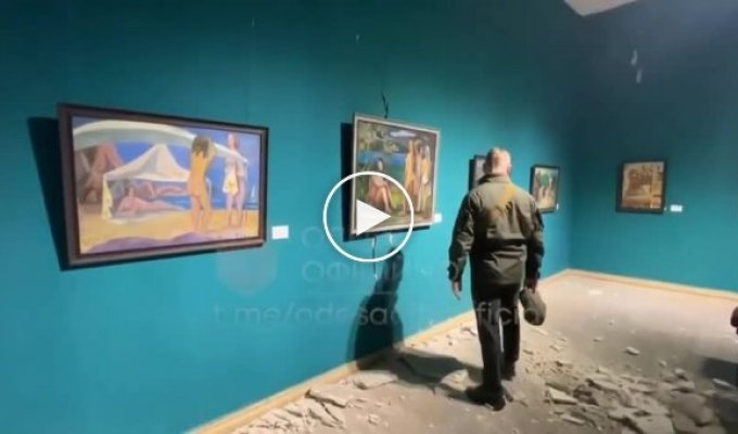 Последствиями ночной атаки на Одессу: Художественный музей
