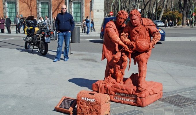 Живые статуи и скульптуры в Мадриде (10 фото)
