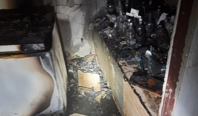 Мужчина из Набережных Челнов устроил пожар дома, пытаясь сварить самогон (4 фото)