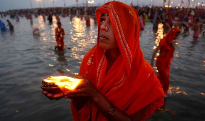 Праздник Мауни Амавасья в Аллахабаде, Индия (8 фото)