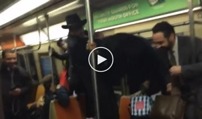 Что происходит с американцами в метро, когда они увидели крысу