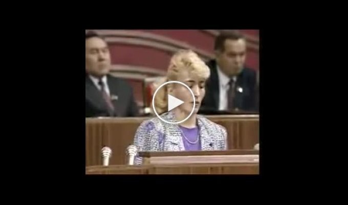 Сажи Умалатова требует отставки Горбачёва (1990)