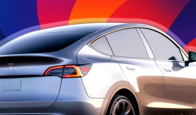 Пострадавший в ДТП, оказавшийся в горящей Tesla, подаёт иск из-за проблем с дверными ручками (2 фото)