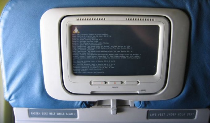 В самолетах компании Delta стоит Linux (12 фотографий)