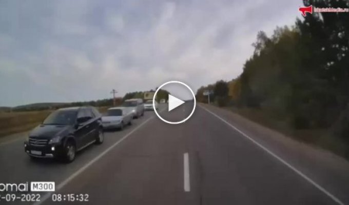 Мотоциклист погиб в ДТП на трассе под Иркутском