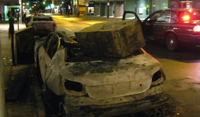 Крушение автомобилей в Ванкувере (6 фото)