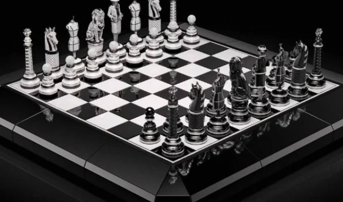 Chanel unveiled the $4 million Coco Game chess set (4 photos)