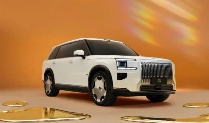 Zeekr показали интерьер своего нового флагманского SUV — 9Х (3 фото)