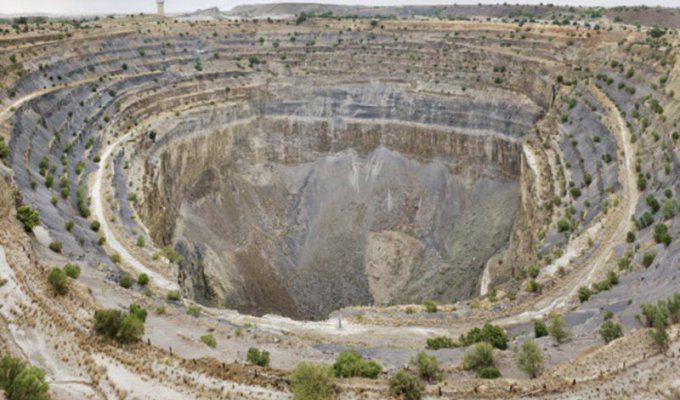 Рудники: уничтожено больше, чем создано (12 фото)
