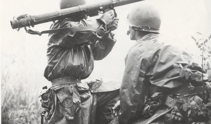 Ручные гранатометы Второй Мировой Войны (15 фото + 4 видео)