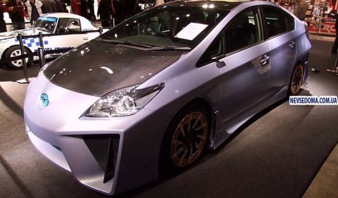 Концепткар Toyota Prius Custom Plus Concept (6 фото)