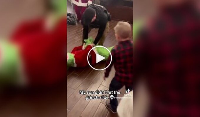 Parents scare children with the Grinch