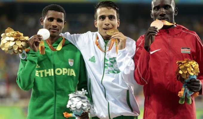 На Паралимпиаде в Рио четверо бегунов оказались быстрее олимпийского чемпиона в беге на 1500 метров (3 фото)