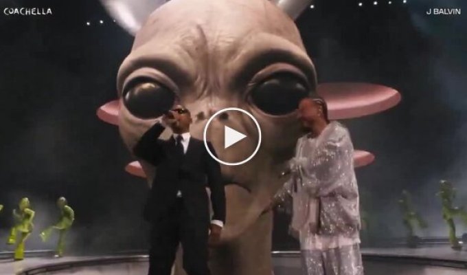 Will Smith performed the hit from Men in Black at the Coachella festival