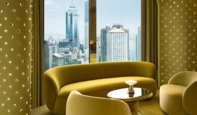 A futuristic Peridot bar with a view of the city skyline opened in Hong Kong (10 photos)