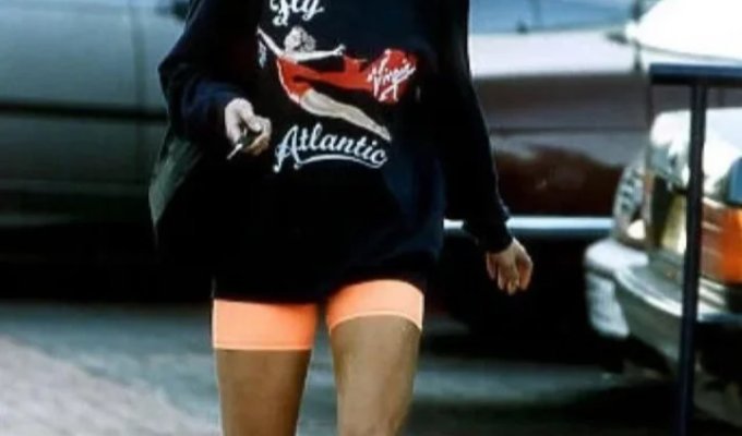 Возвращение легендарного лонгслива (4 фото + видео)