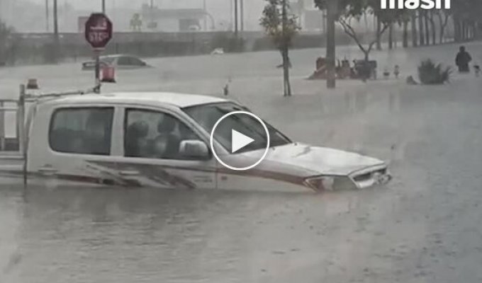 What does a hurricane look like in Dubai?