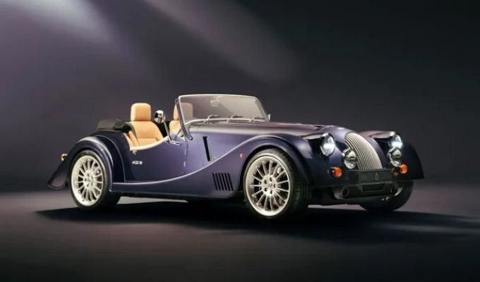 Morgan to release a limited edition retro sports car Plus Six Pinnacle (10 photos)