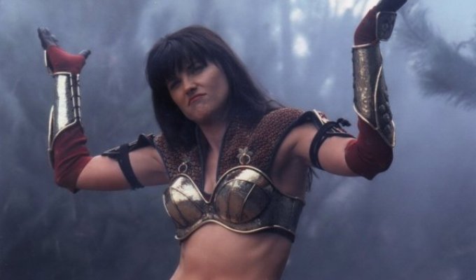 Lucy Lawless - 55: what the star of the TV series "Xena: Warrior Princess" looks like now (15 photos)