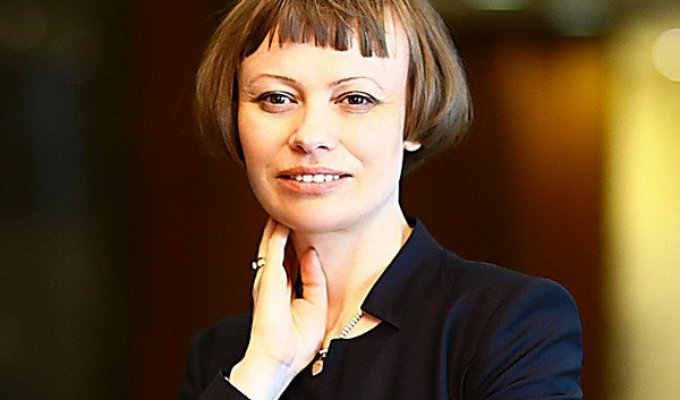 Жена первого вице-мэра Николаева купила «Jaguar» за миллион гривен, скрыв при этом свои доходы