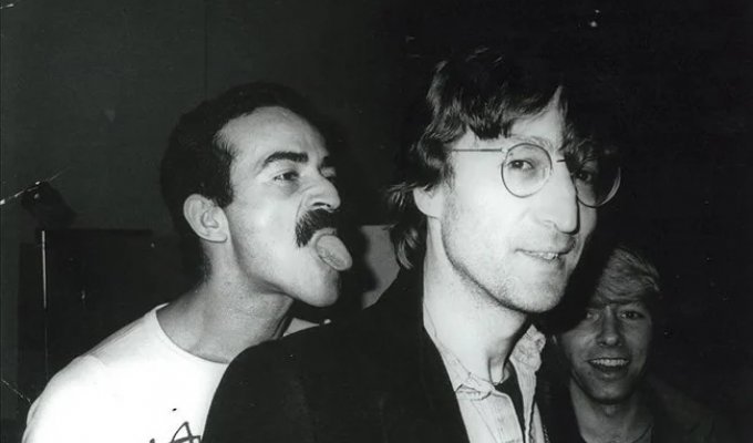 15 Rare Celebrity Photos Taken by Andy Warhol (15 photos)