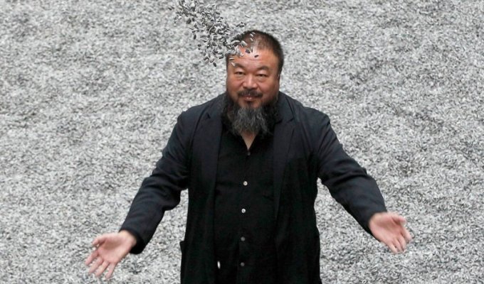 Китайский художник Ай Вэйвэй и его деятельность (22 фото)