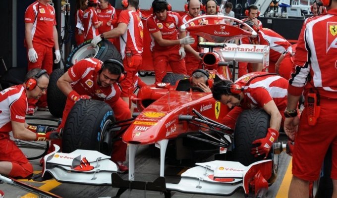 Формула-1: За кулисами Гран-при Австралии 2011 (56 фото)