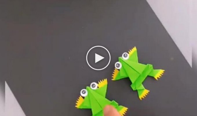 Прекрасный лягушонок из оригами: повод сделать и поиграть