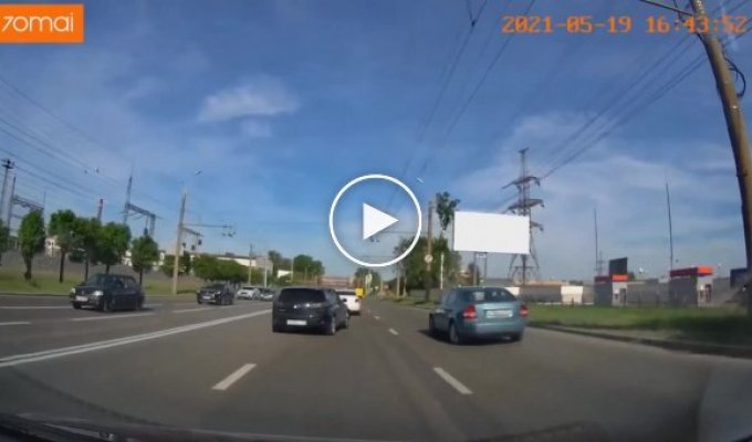 Быстрая автомобилистка на «Мазде» из Ижевска «сделала уши»