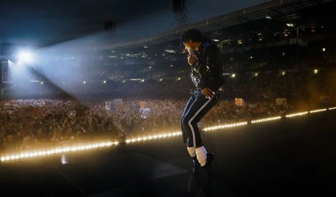 Первый трейлер фильма о Майкле Джексоне (2 фото + 1 видео)