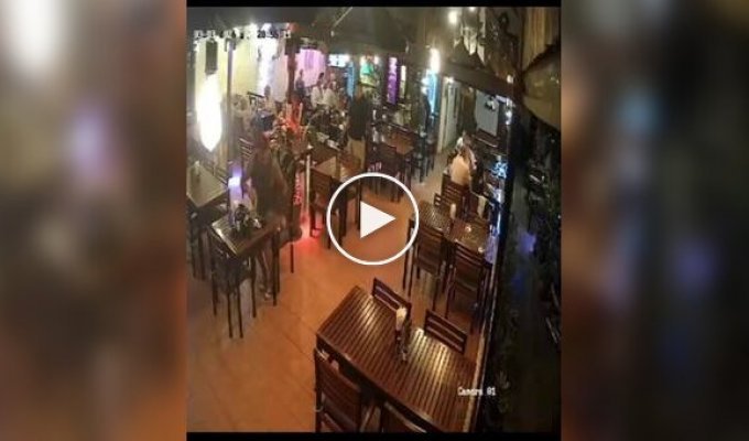 В Таиланде турист съел дорогой стейк и убежал