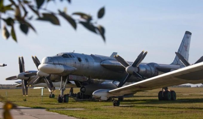 Музей самолетов дальней авиации (36 фотографий)