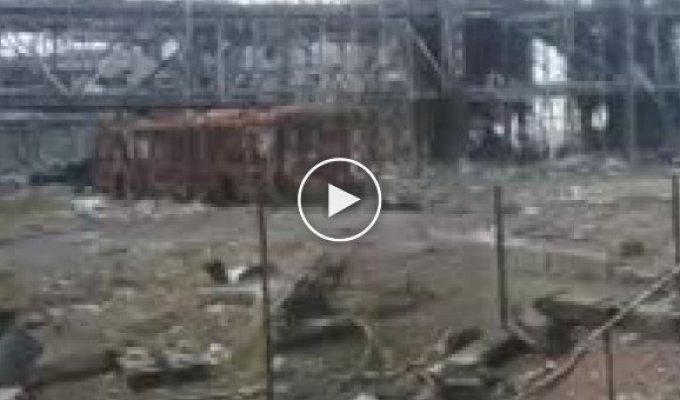 Как выглядит обстрел аэропорта изнутри Донецк