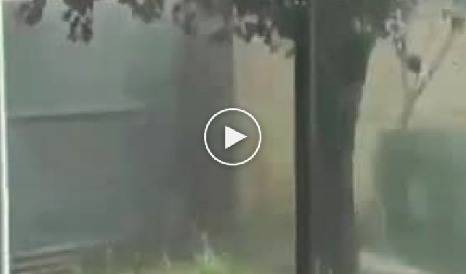 Самое эмоциональное видео в момент наводнения в Испании (тише звук)