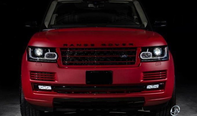Range Rover Celebrity Auto Edition от ателье Ultimate Auto (11 фото)