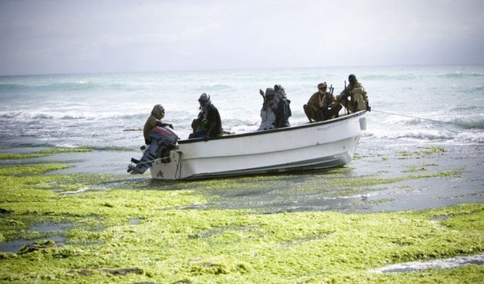 Пираты Сомали (Часть 2) (23 фото)