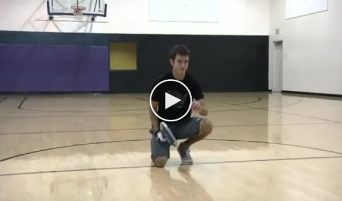 Удивительные трюки с теннисным мячом