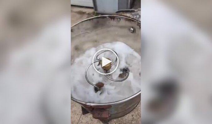 Стиральной машине сейчас 114 лет, и она все еще работает
