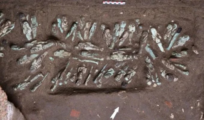 Сокровищница в древнеегипетской гробнице меняет представление о прошлом (3 фото)