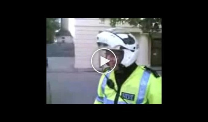 Как полицейские бегают