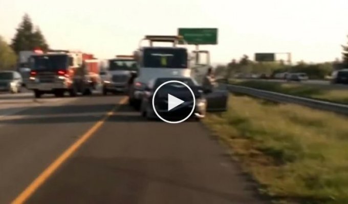 Несколько аварий подряд на американском шоссе
