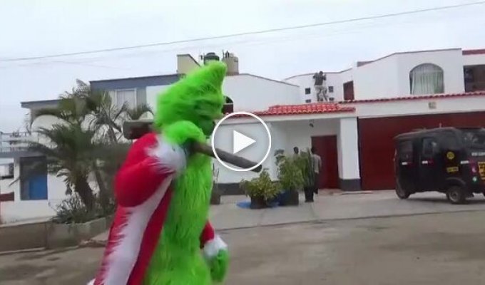 The Grinch left drug dealers without Christmas