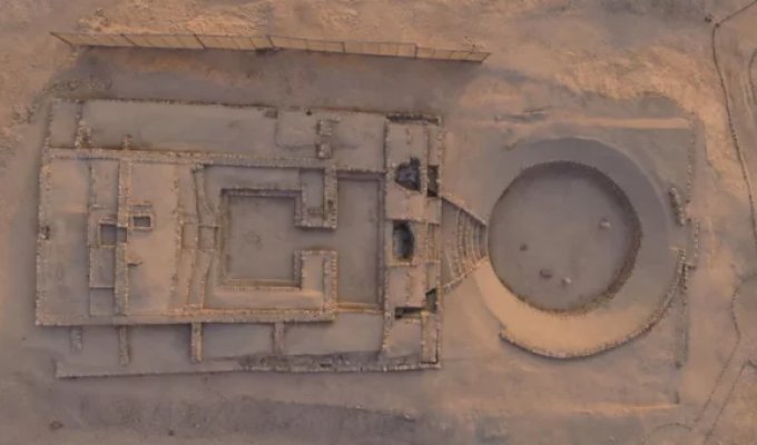 Археологи обнаружили в Перу город возрастом 3500 лет (5 фото)