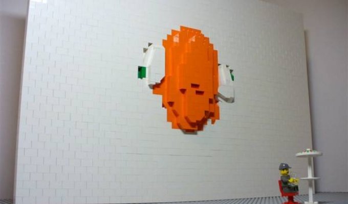 Монстр из Лего (6 фотографий)